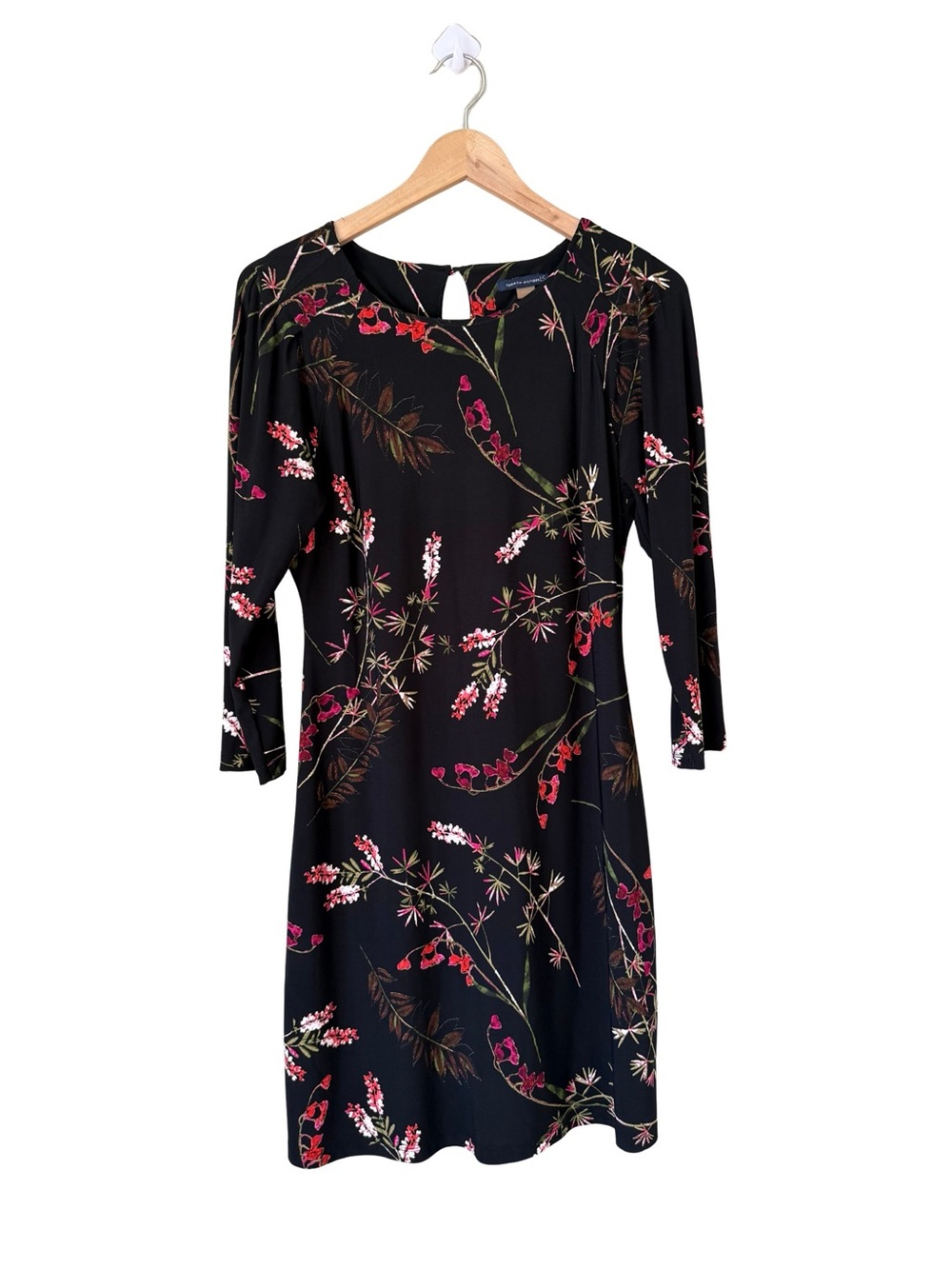 Tommy Hilfiger - 3 / 4  Sleeve Floral Dress - Size 8